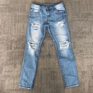 Crspy stone washed zippered denim (ripped)